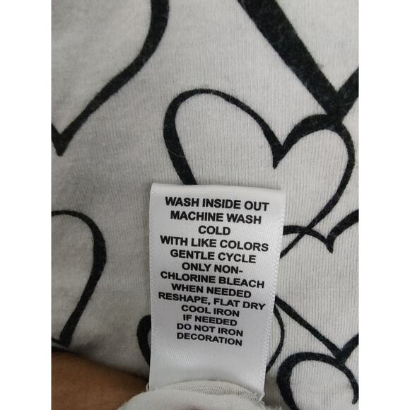 ELLE Cap Sleeve Lace Heart Scoop Neckline Women's Top - Picture 7 of 10